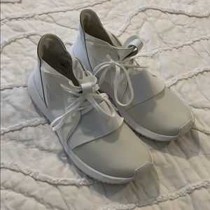 Adidas Tubular shoes